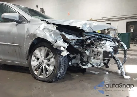 2015 Toyota Camry Xle V6 from USA, damaged, VIN 4T1BK1FK2FU562397